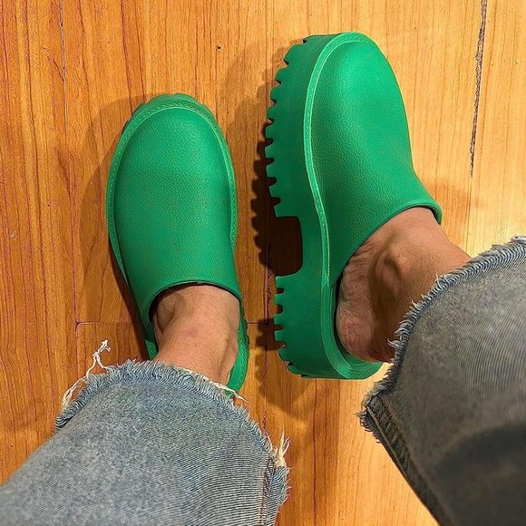 Jeffrey Campbell Shoes - Jeffrey Campbell CLOGGE Clogs Chunky Platform Mule Size 39 8 Green Rubber NEW